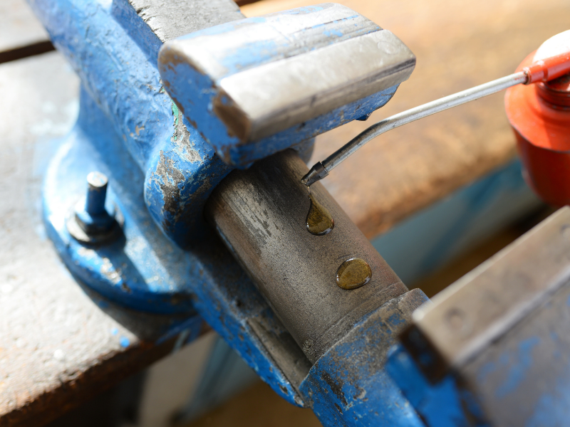 oil a vice oil a vice
