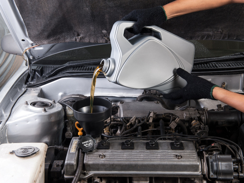 Types of engine oil